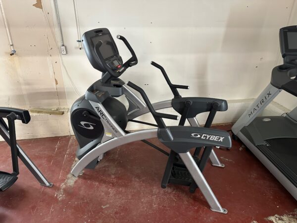 Cybex 772A Lower Body Arc Trainer