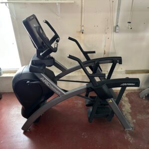 Life Fitness Lower Body Arc Trainer