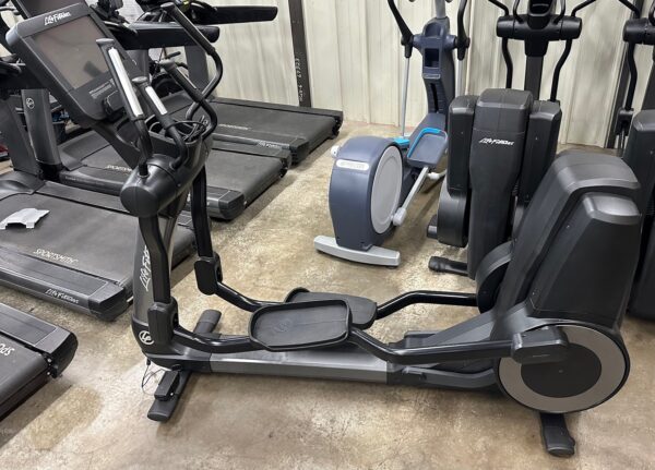 Life Fitness 95XS Elliptical