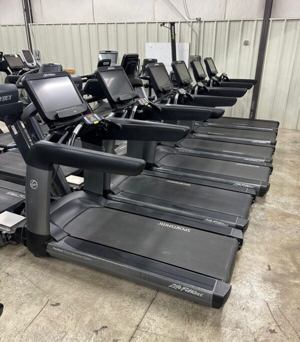 Life Fitness 95T Discover Elevation Treadmill