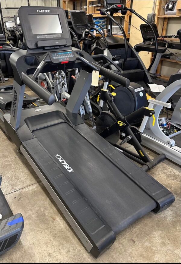 Cybex R Series Treadmill