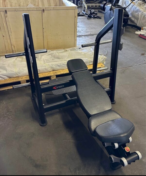 TKO Olympic Incline Bench