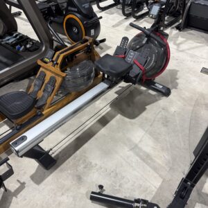 Life Fitness GX Water Rower