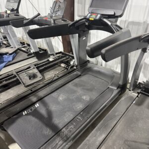 Life Fitness 95t SE3 Treadmill
