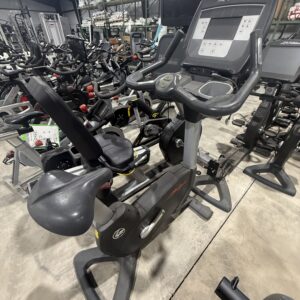Life Fitness 95C Upright Bike